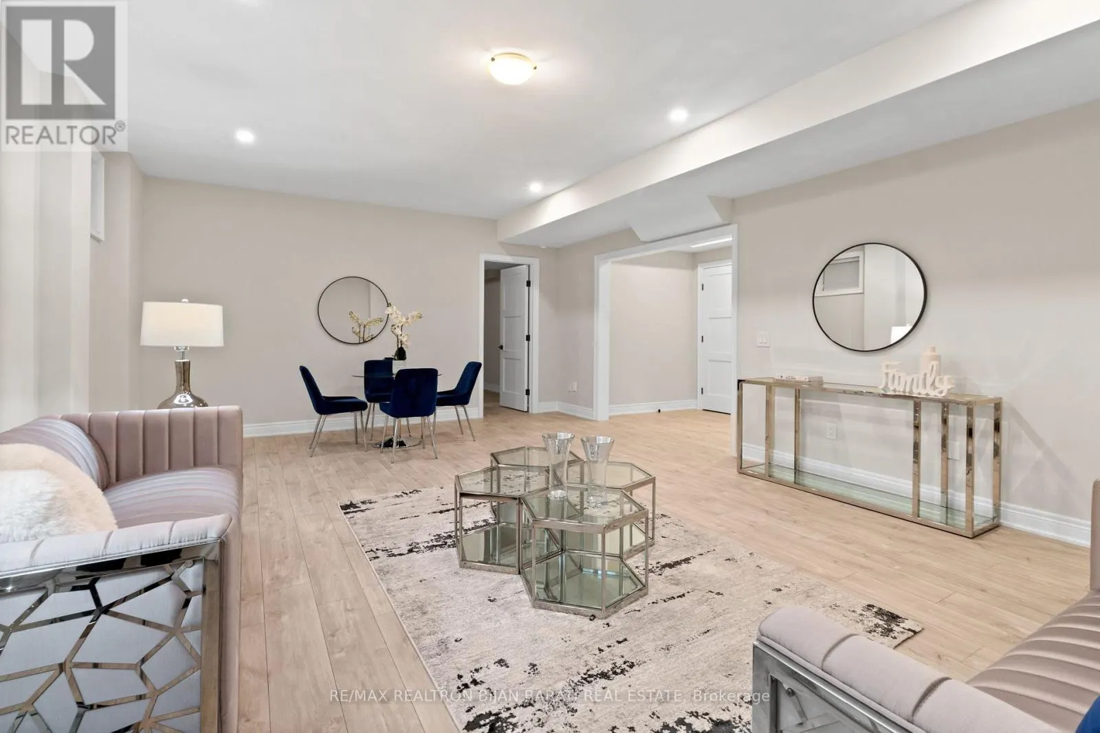 29 BALLYCONNOR COURT