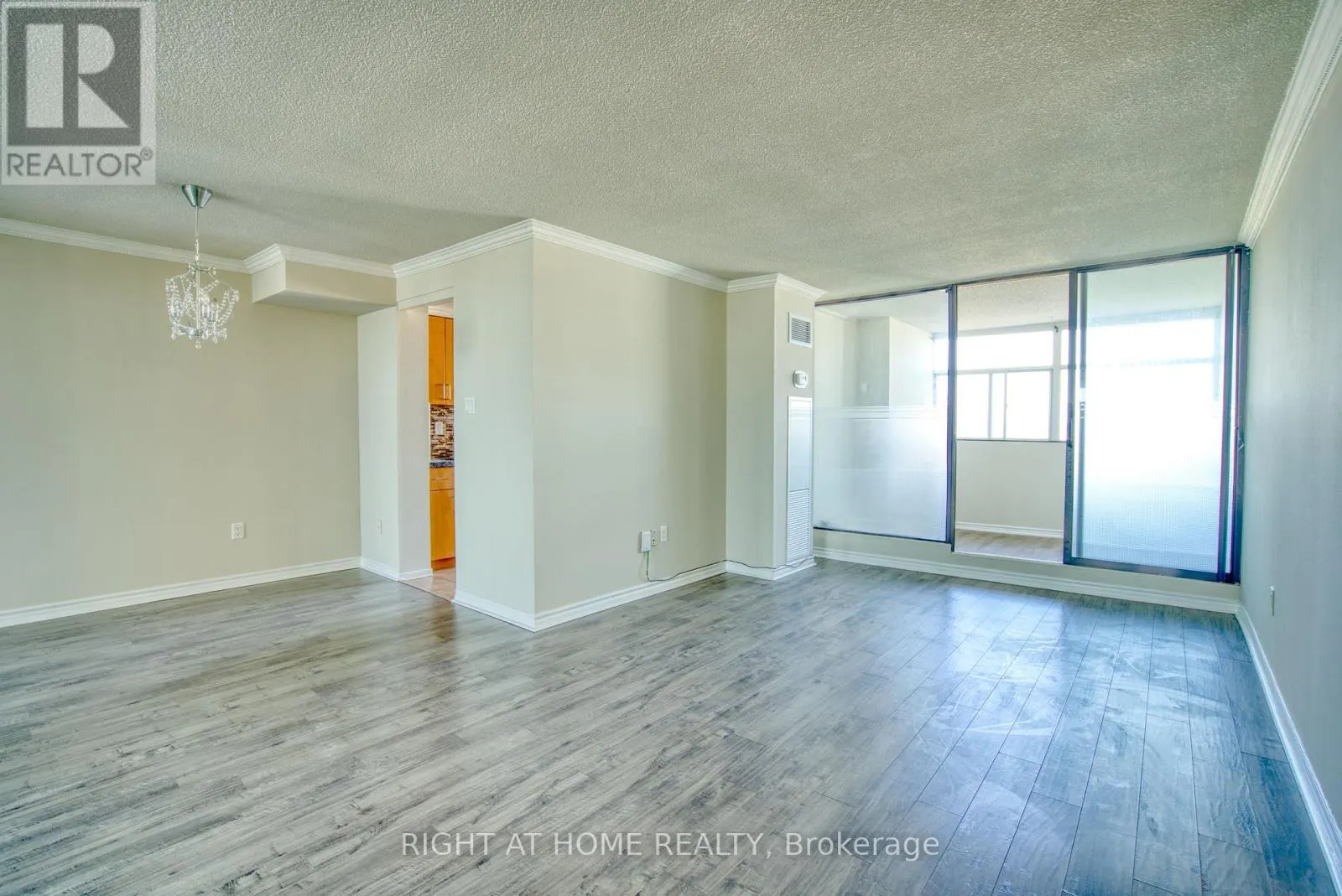 2508 - 100 ANTIBES DRIVE