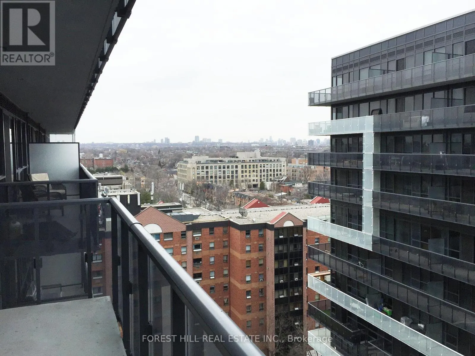 1231 - 1030 KING STREET W
