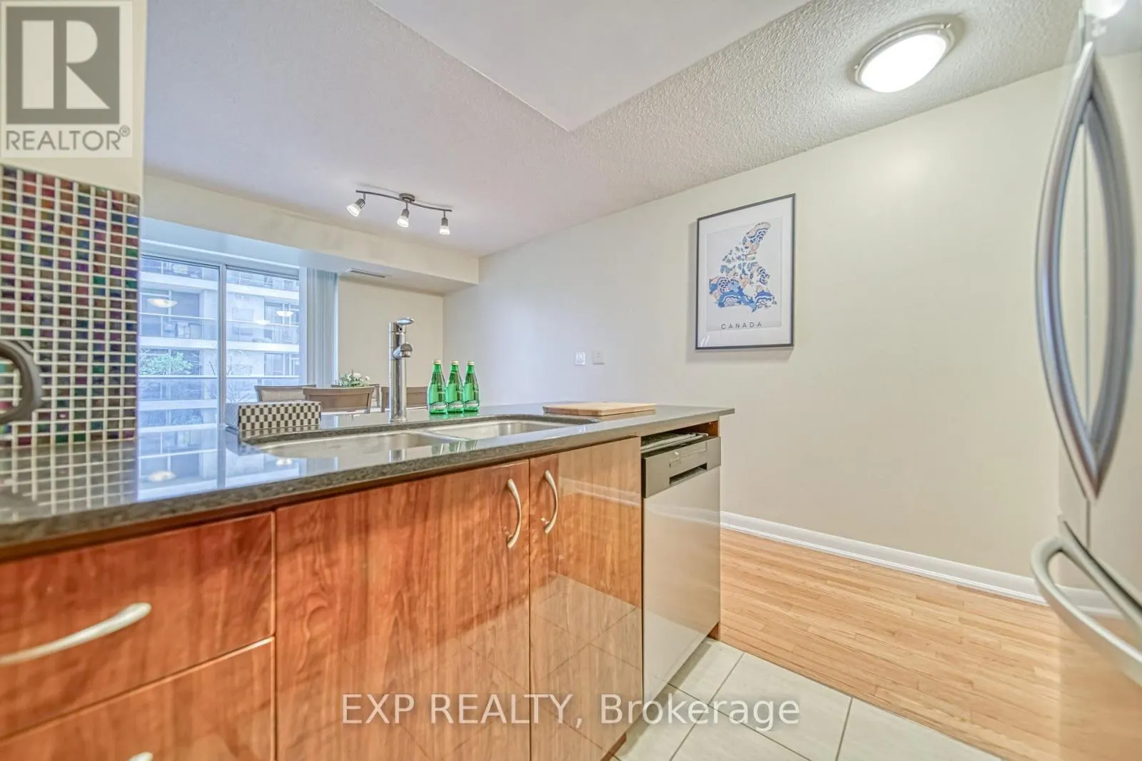 605 - 5793 YONGE STREET