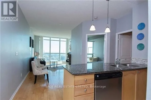 3507 - 18 YONGE STREET