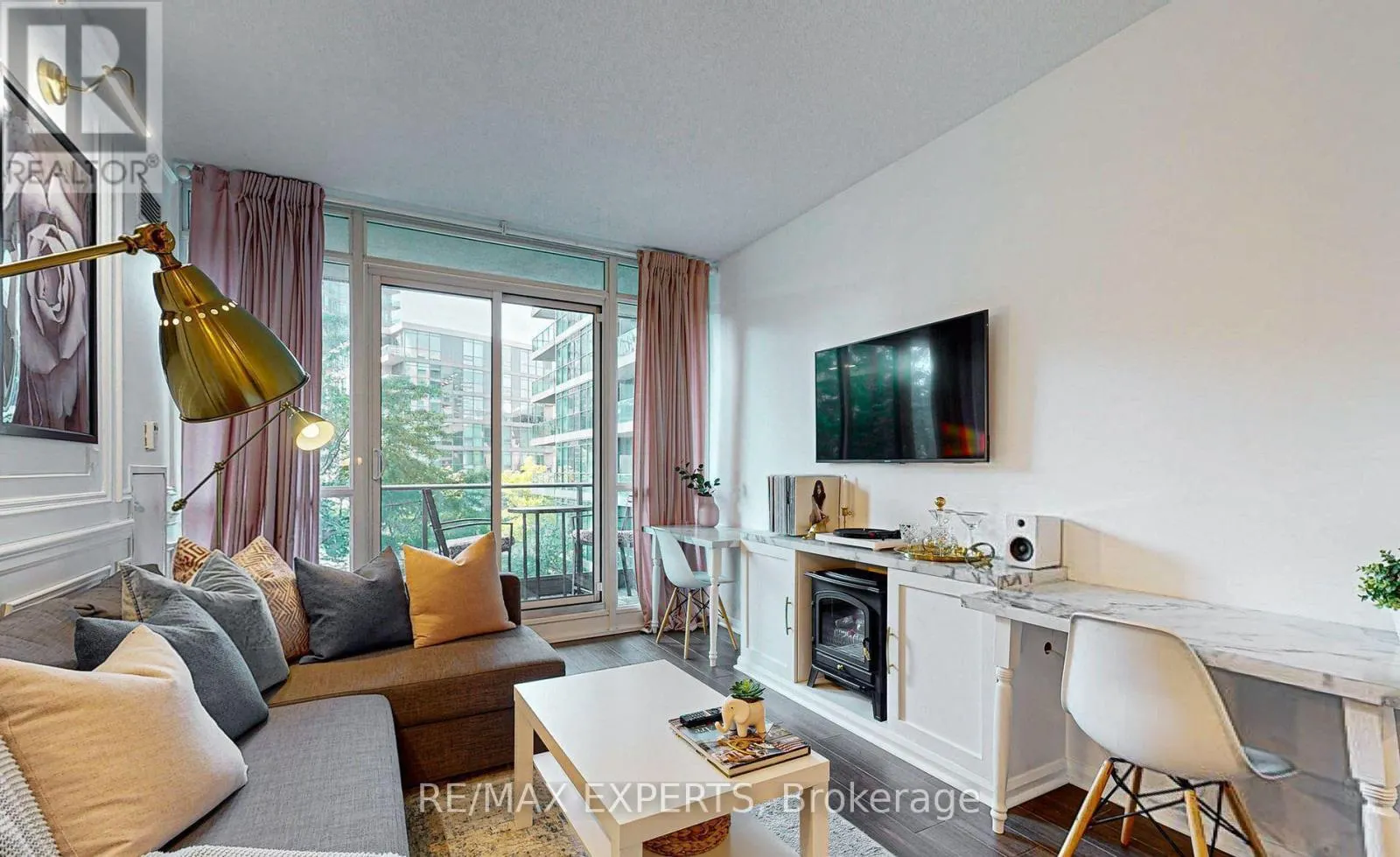 355 - 209 FORT YORK BOULEVARD