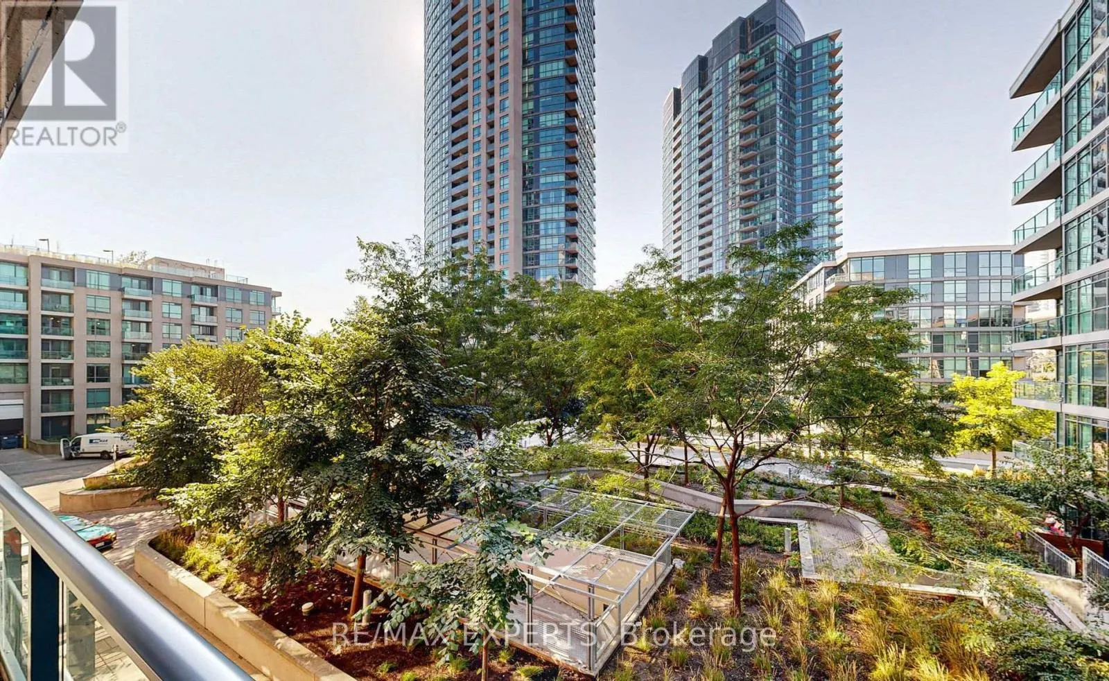 355 - 209 FORT YORK BOULEVARD