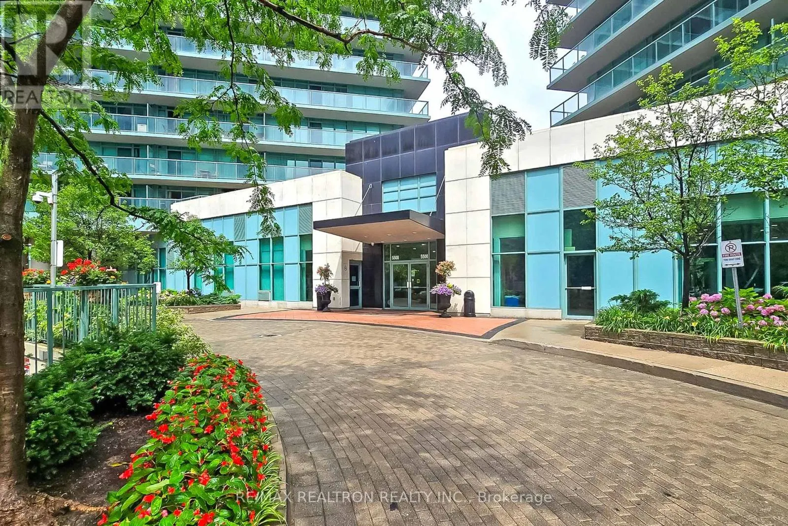 1606 - 5508 YONGE STREET