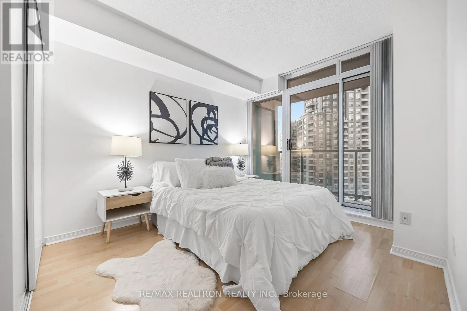 1606 - 5508 YONGE STREET