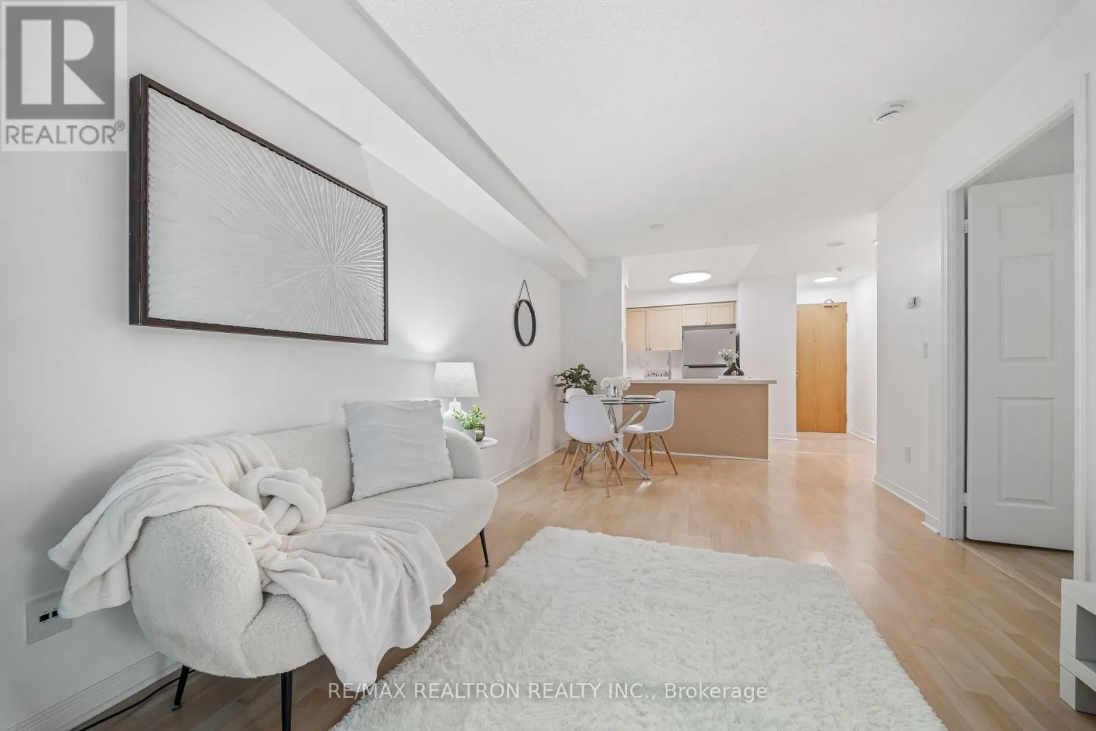 1606 - 5508 YONGE STREET