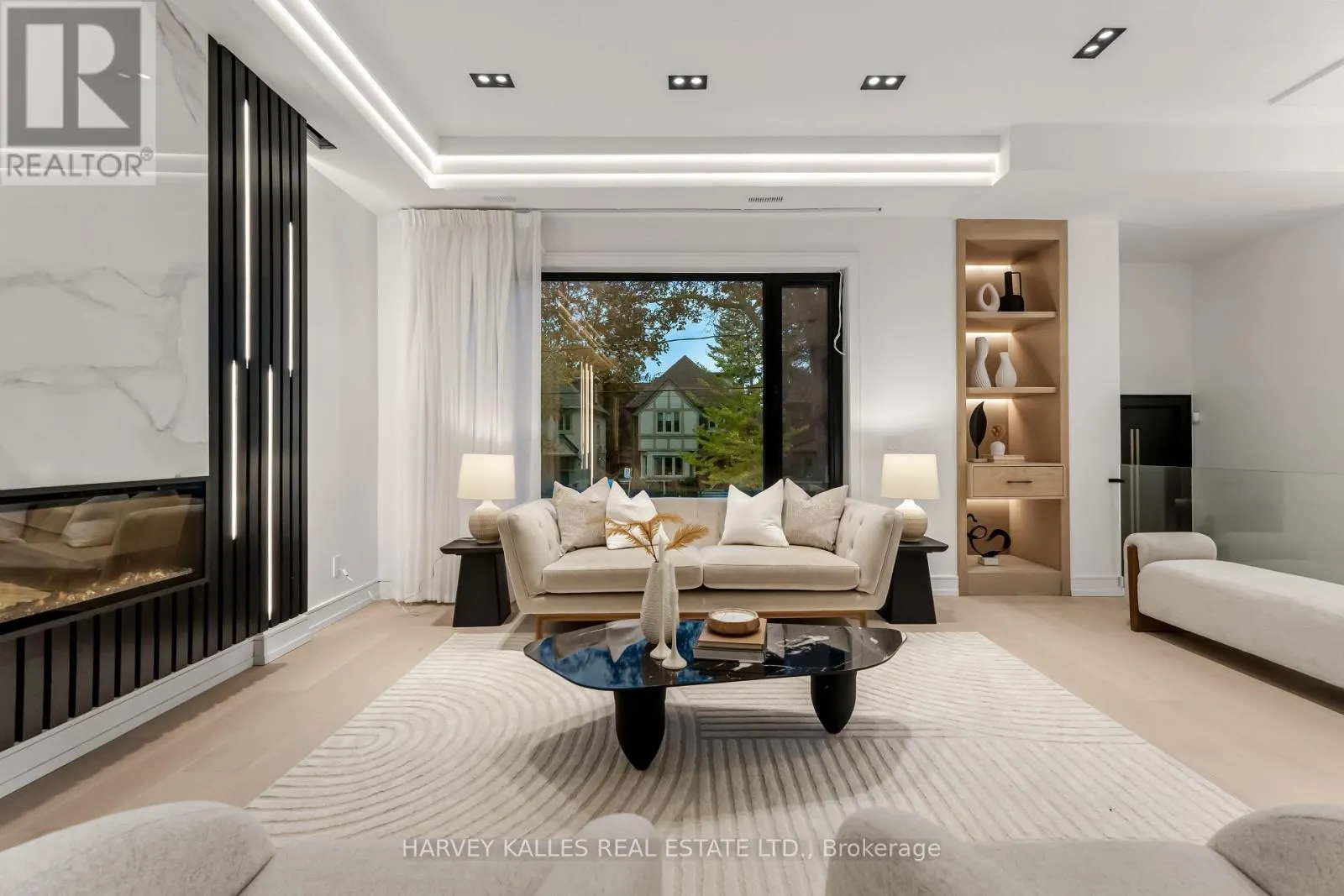 33 SAINT HILDA'S AVENUE
