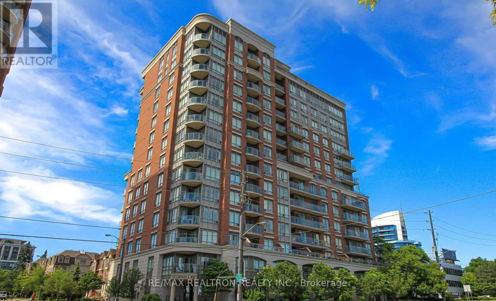 808 - 1 CLAIRTRELL ROAD