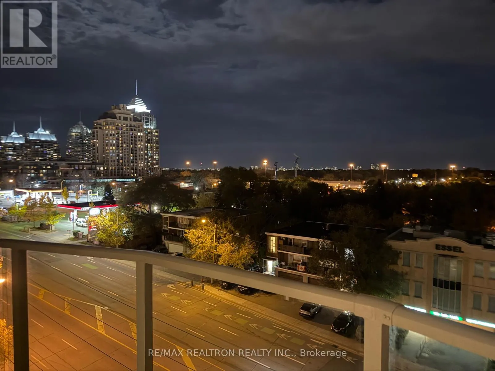808 - 1 CLAIRTRELL ROAD