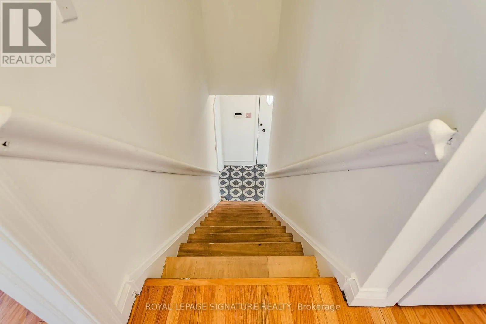 20 SILVERTON AVENUE