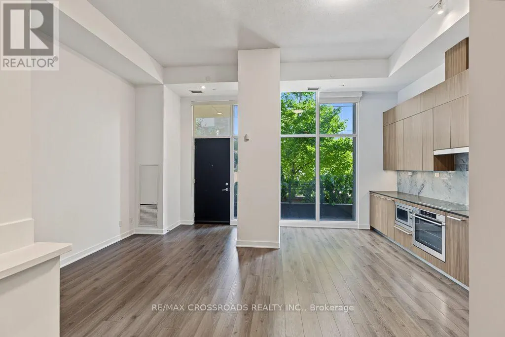 TH05 - 58 QUEENS WHARF ROAD