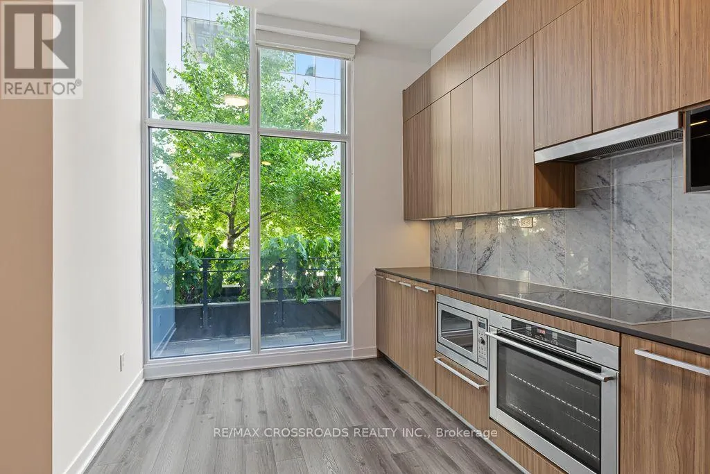 TH05 - 58 QUEENS WHARF ROAD