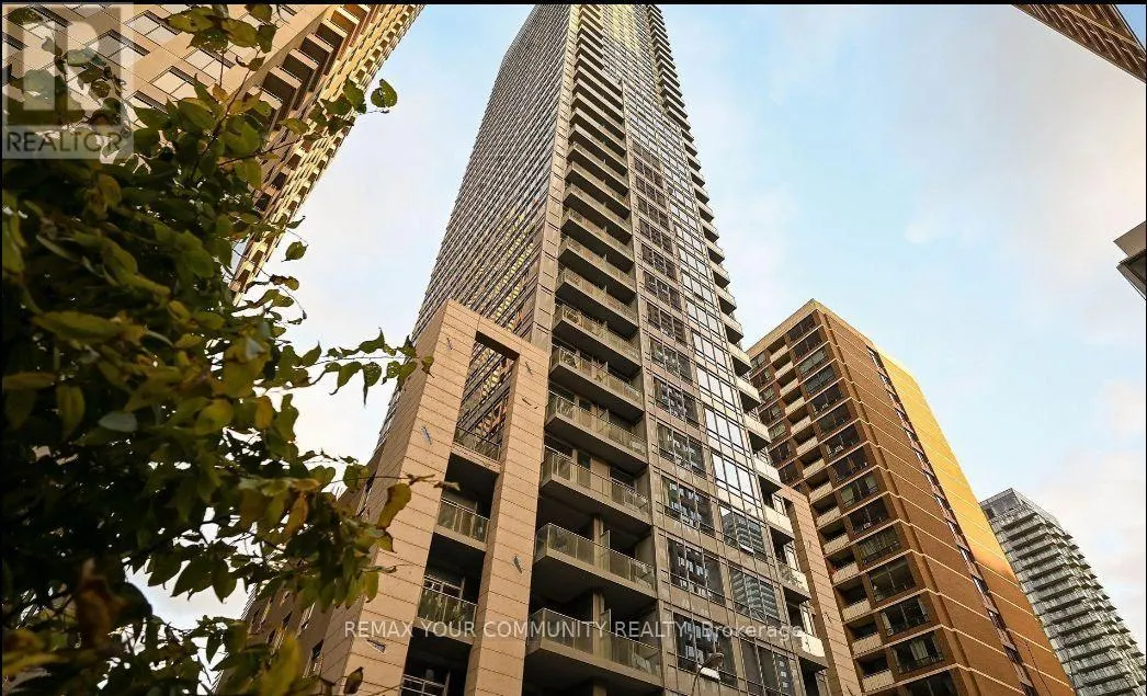 1201 - 21 BALMUTO STREET