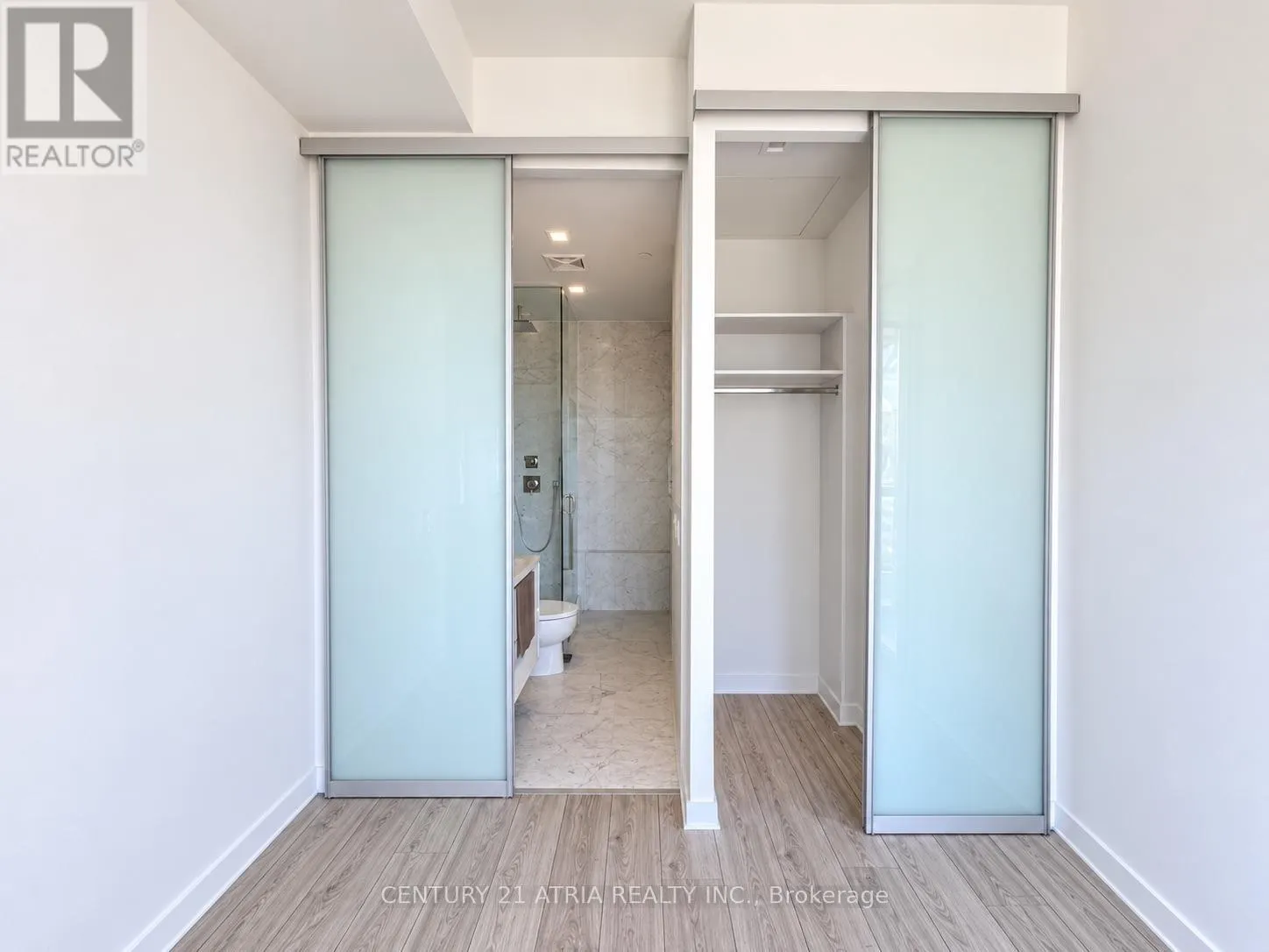 216 - 29 GREEN TRAIL COURT