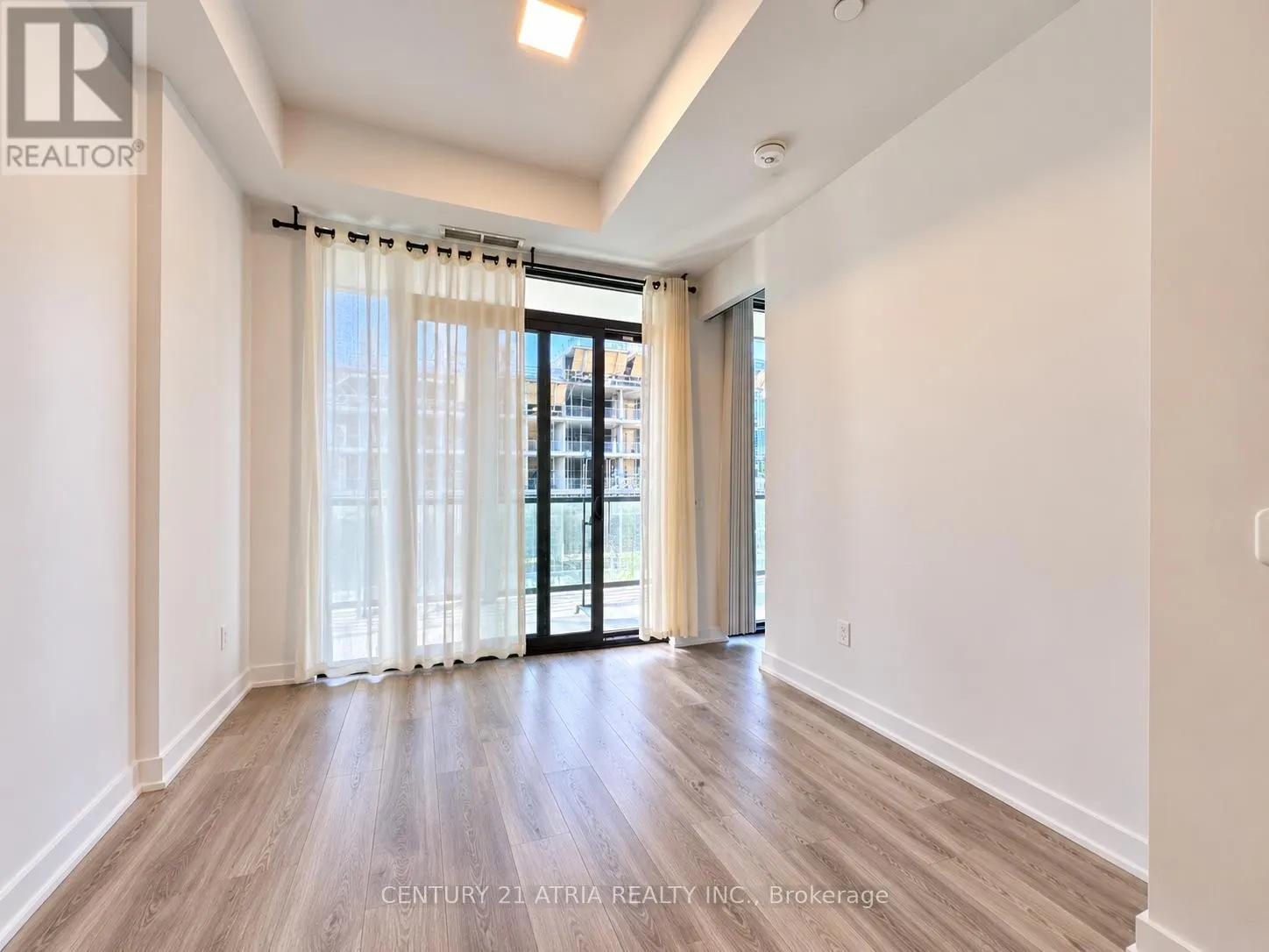 216 - 29 GREEN TRAIL COURT
