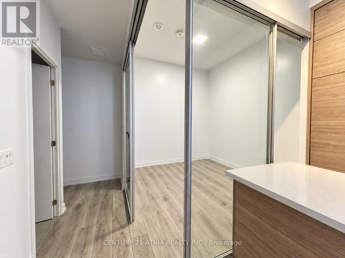 216 - 29 GREEN TRAIL COURT