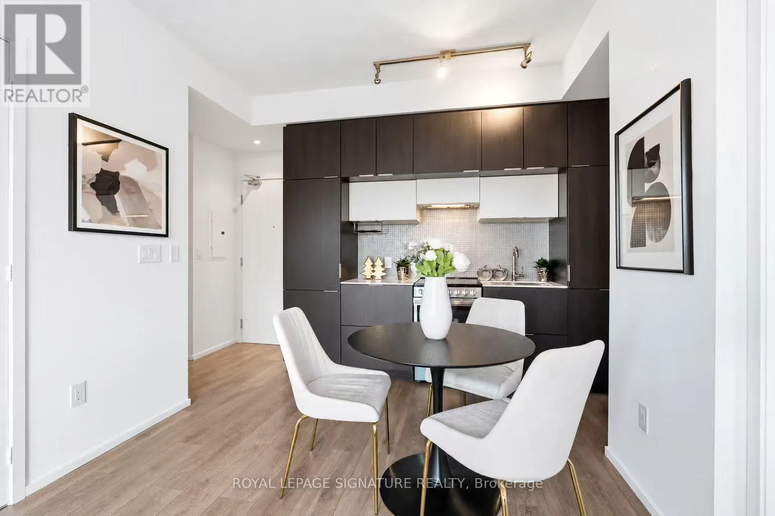 1607 - 159 DUNDAS STREET E