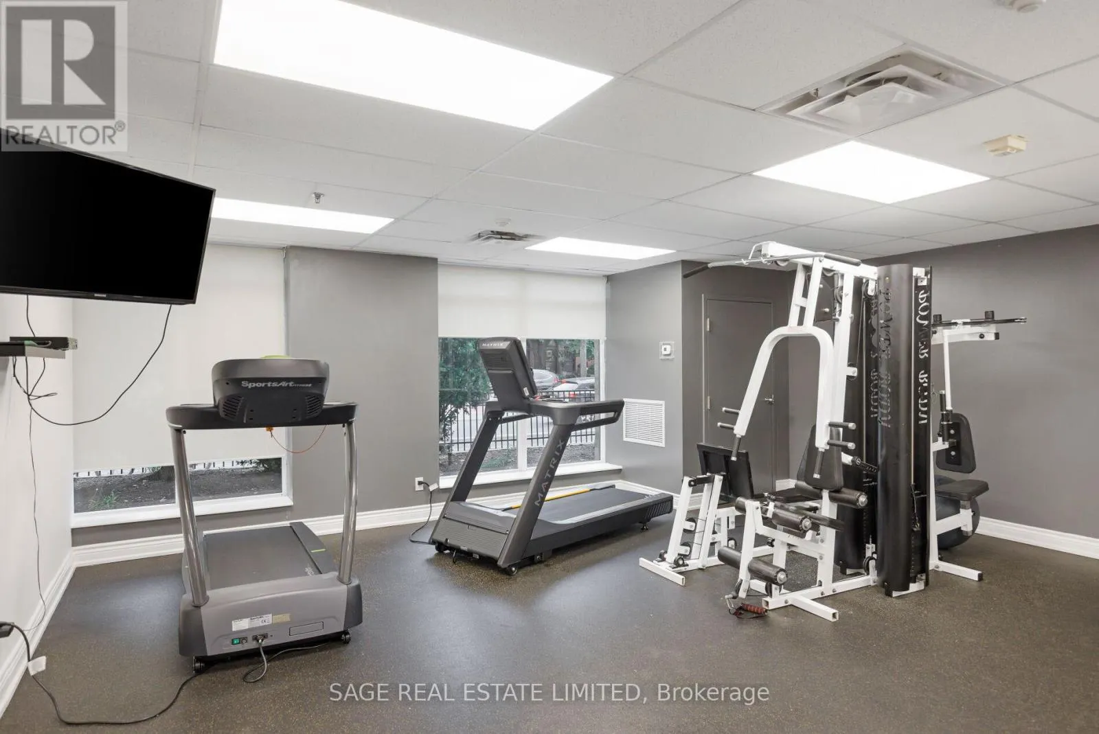 TH06 - 140 BATHURST STREET