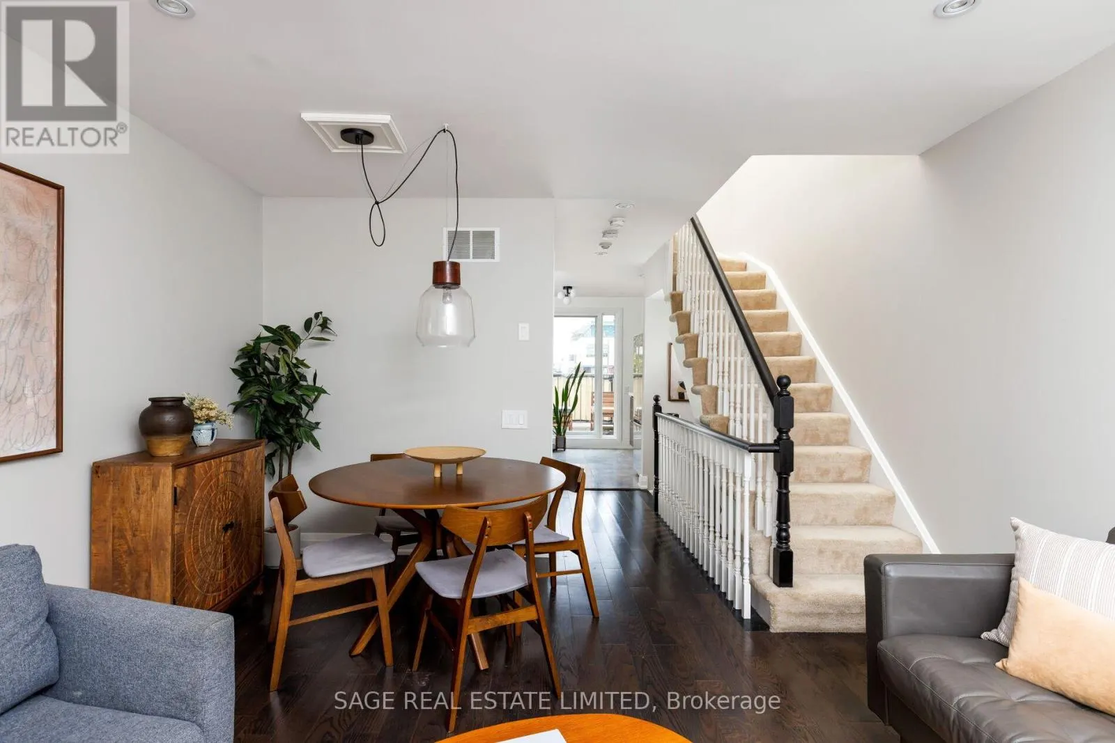 TH06 - 140 BATHURST STREET