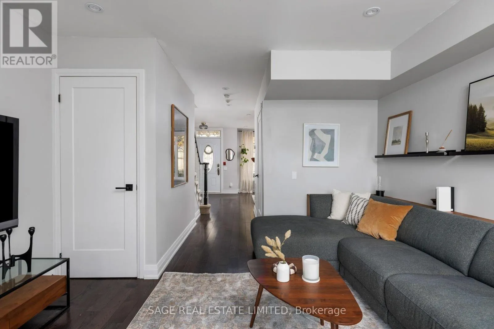 TH06 - 140 BATHURST STREET