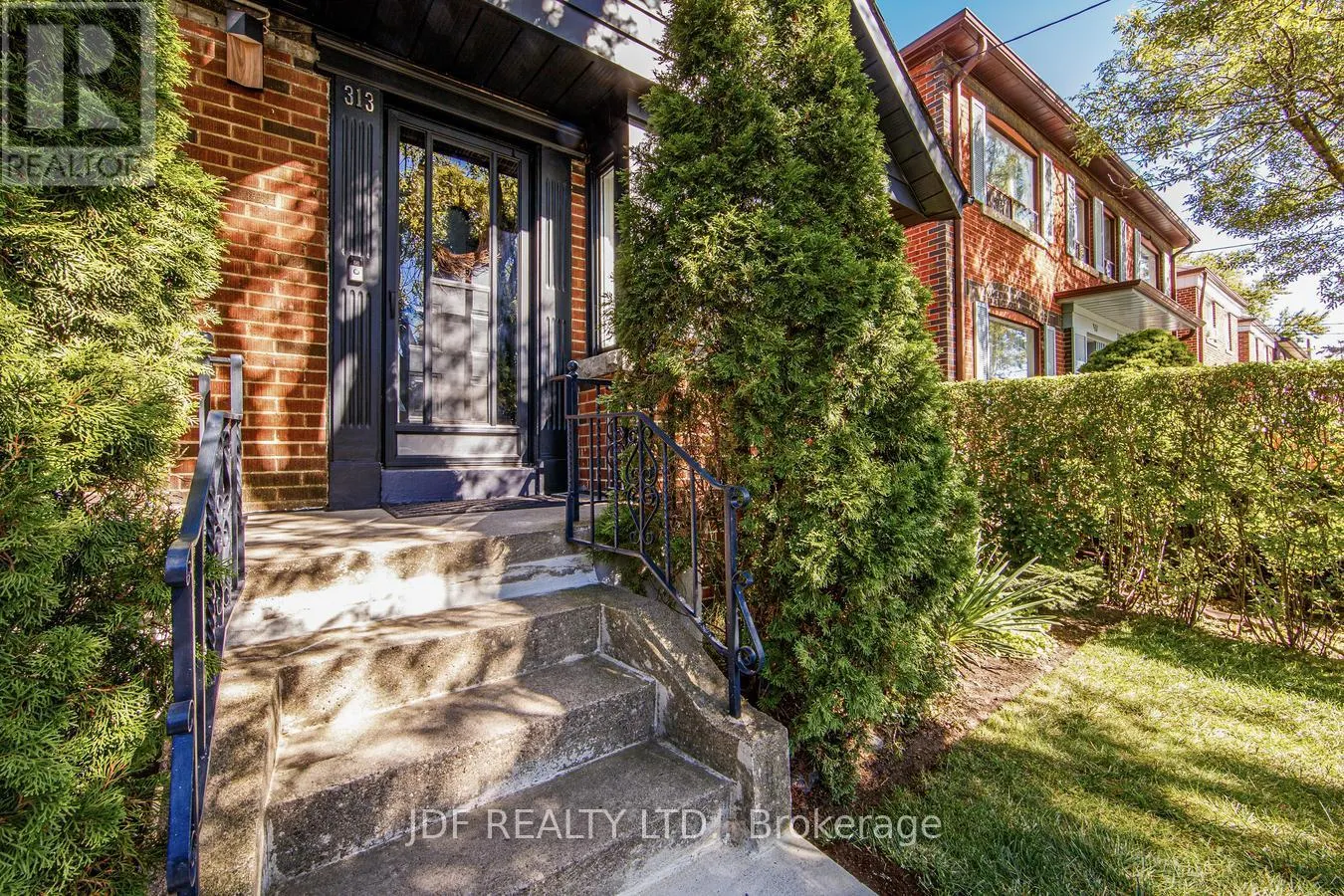 313 VAUGHAN ROAD