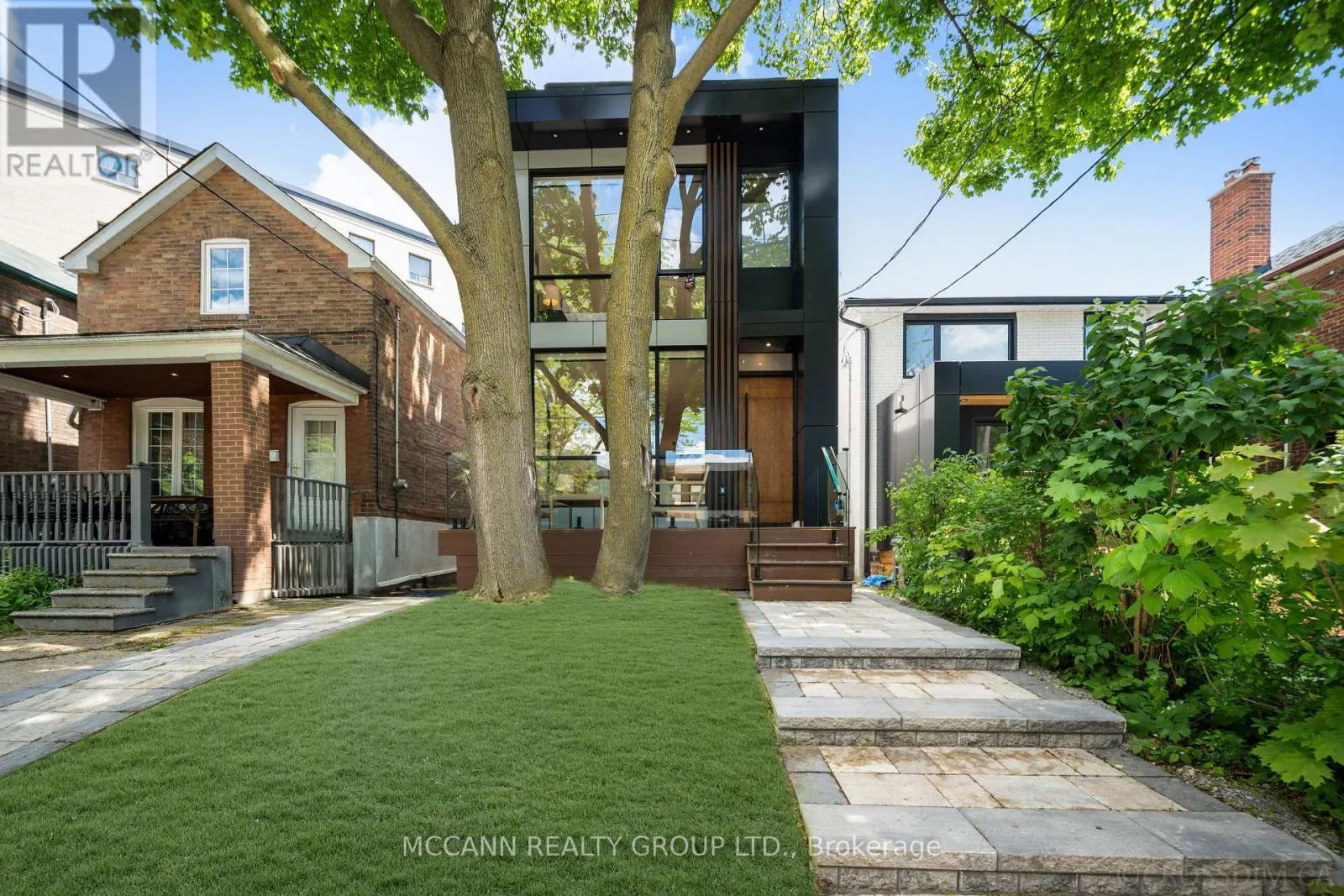 311 WYCHWOOD AVENUE