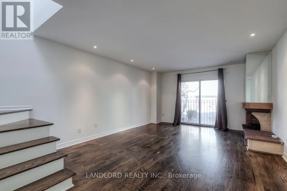 113 EARL PLACE