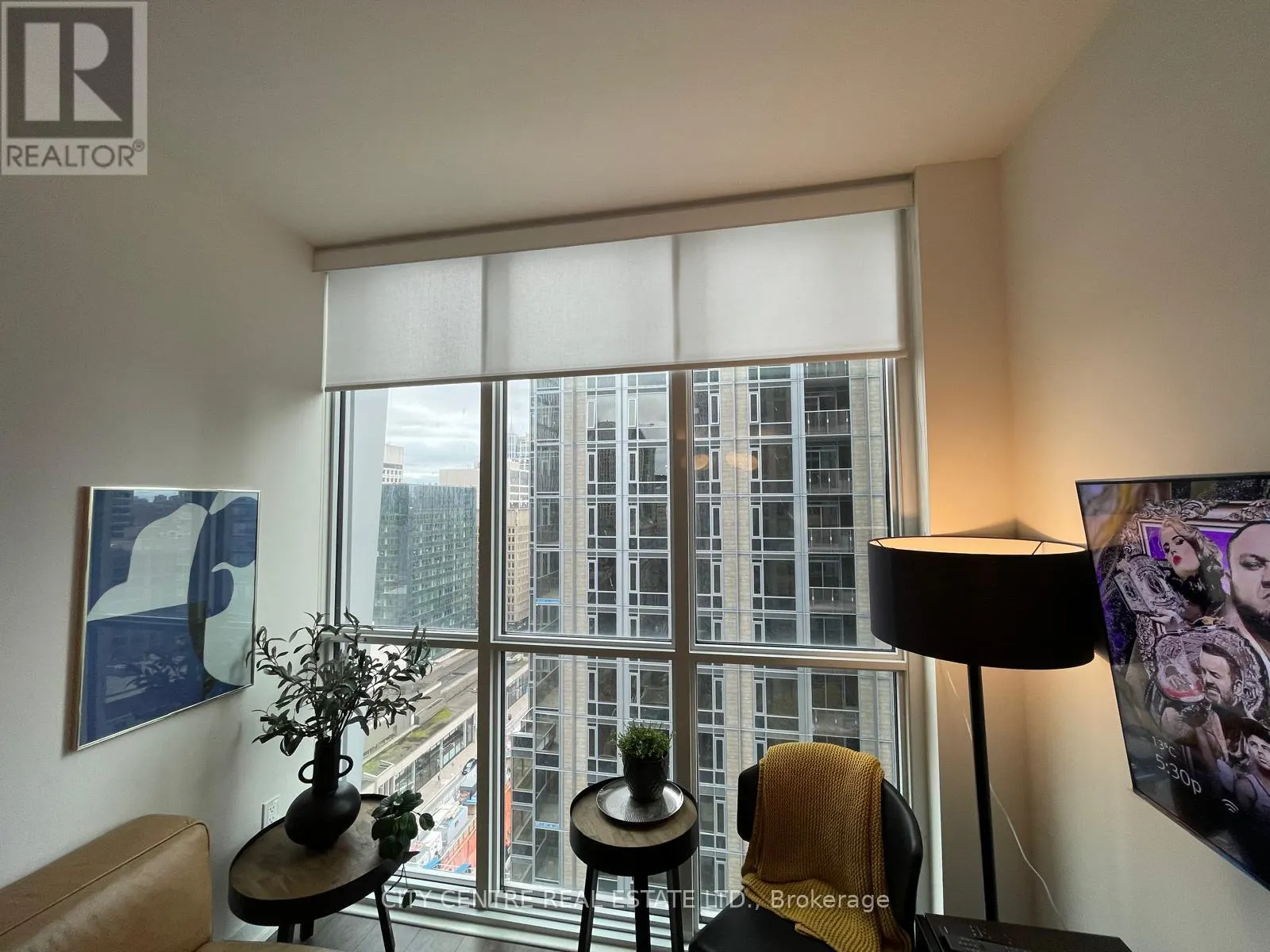 1602 - 1 YORKVILLE AVENUE