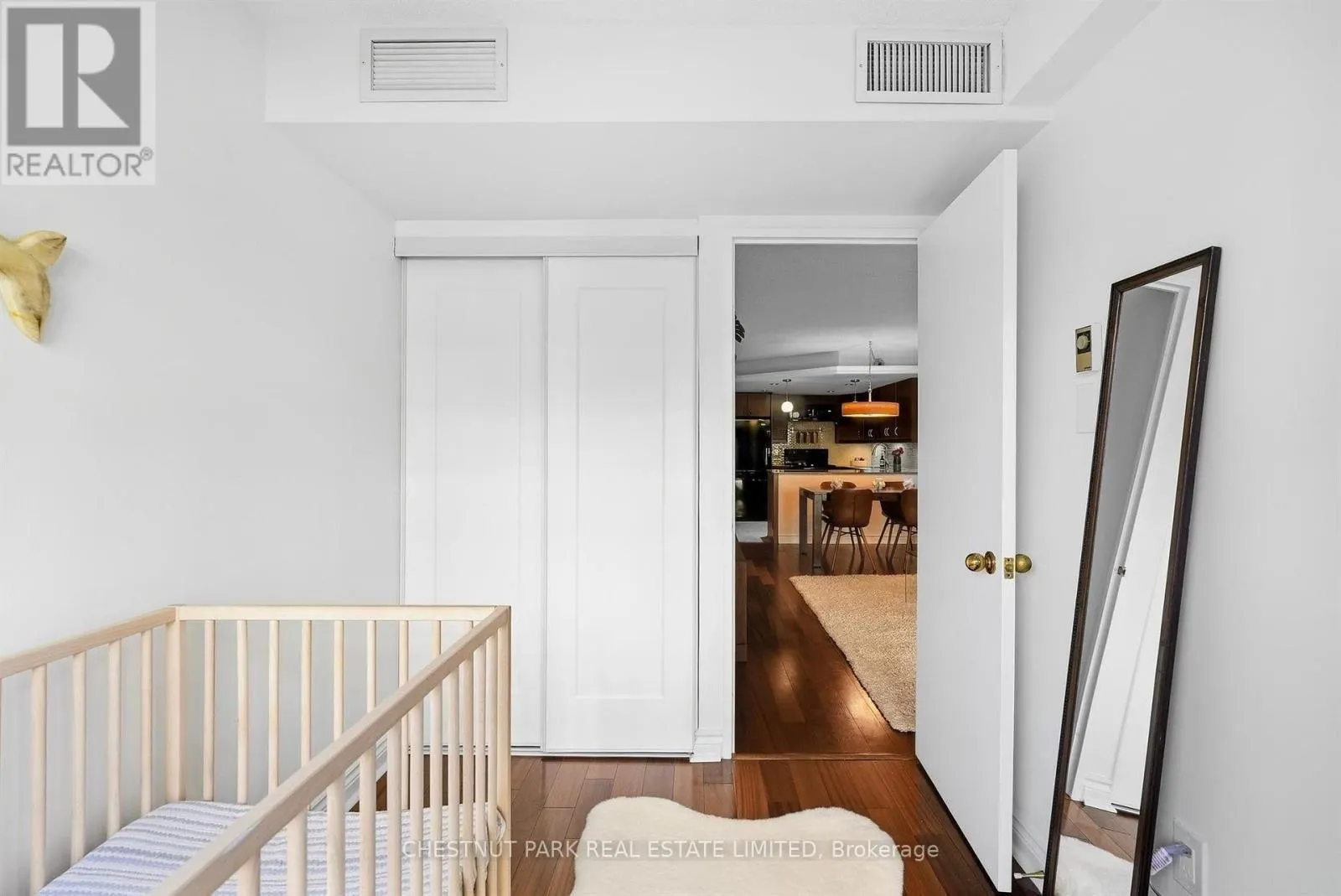 211 - 65 SCADDING AVENUE