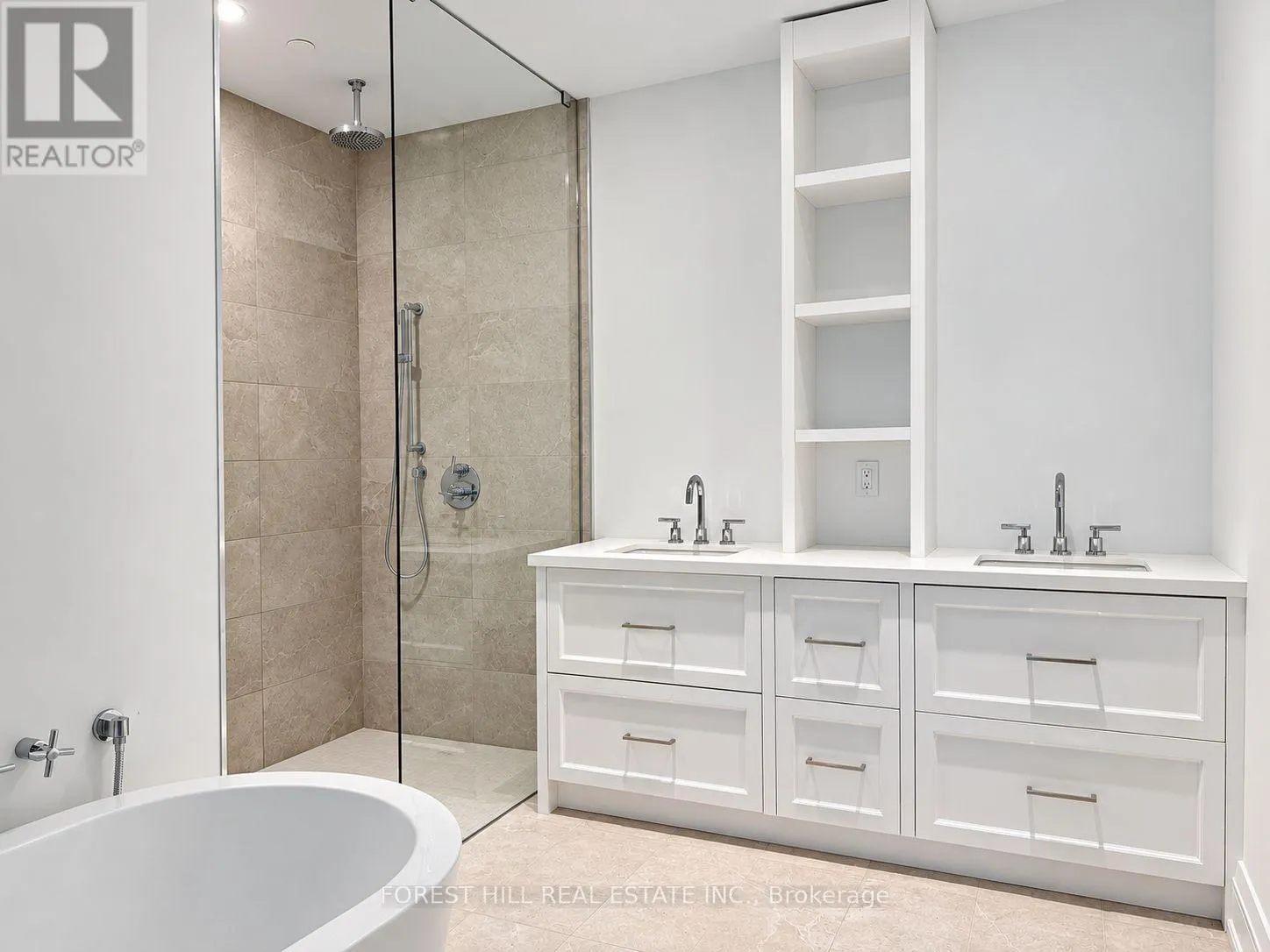 3B - 2010 BATHURST STREET