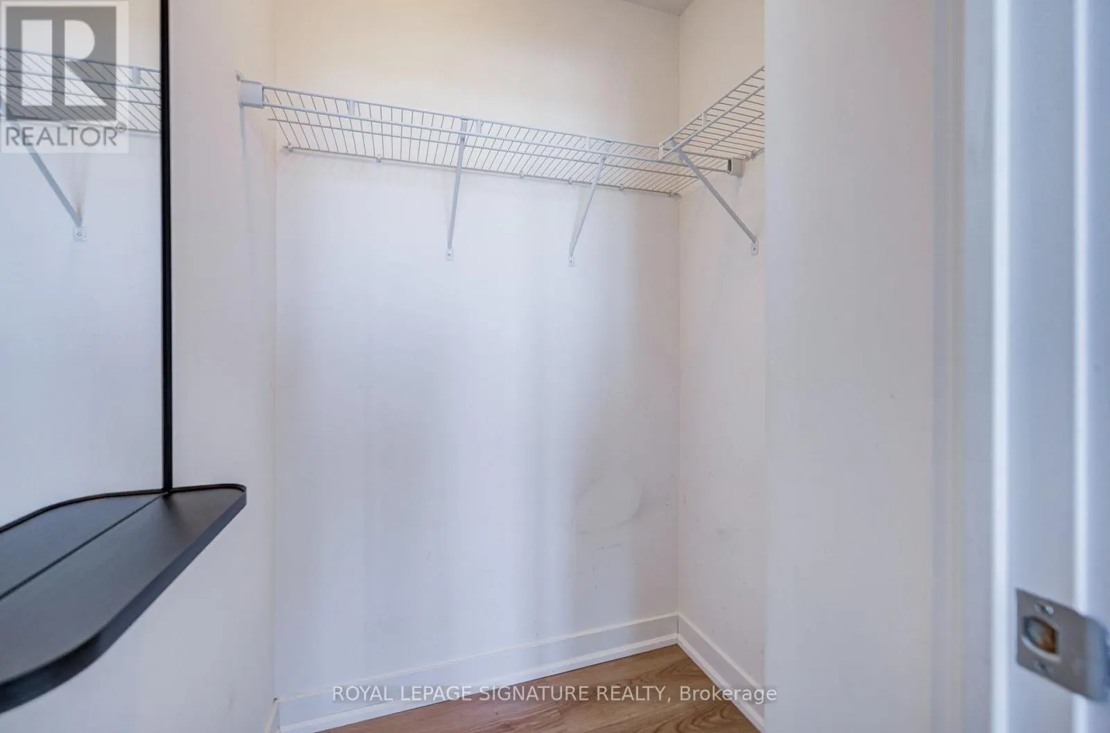 1705 - 8 EGLINTON AVENUE E