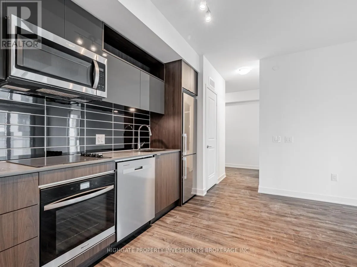 1801 - 100 DALHOUSIE STREET
