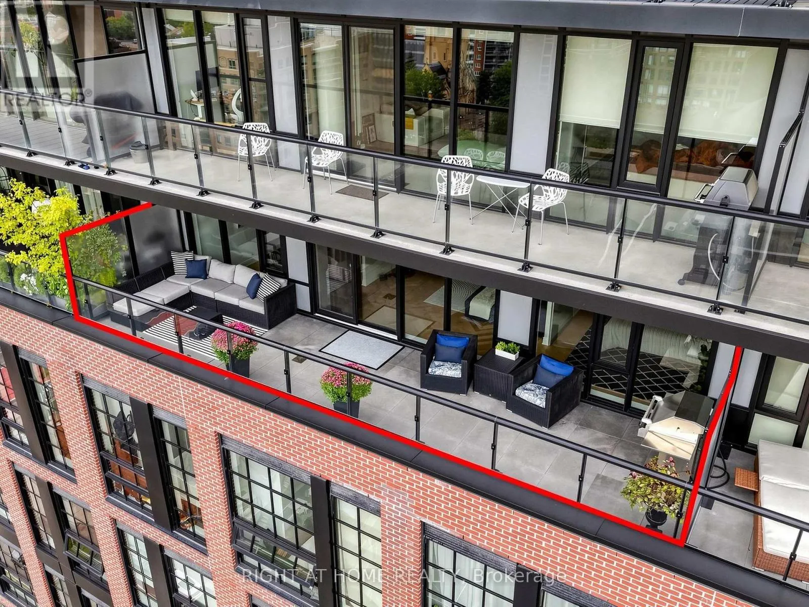 1106 - 608 RICHMOND STREET W