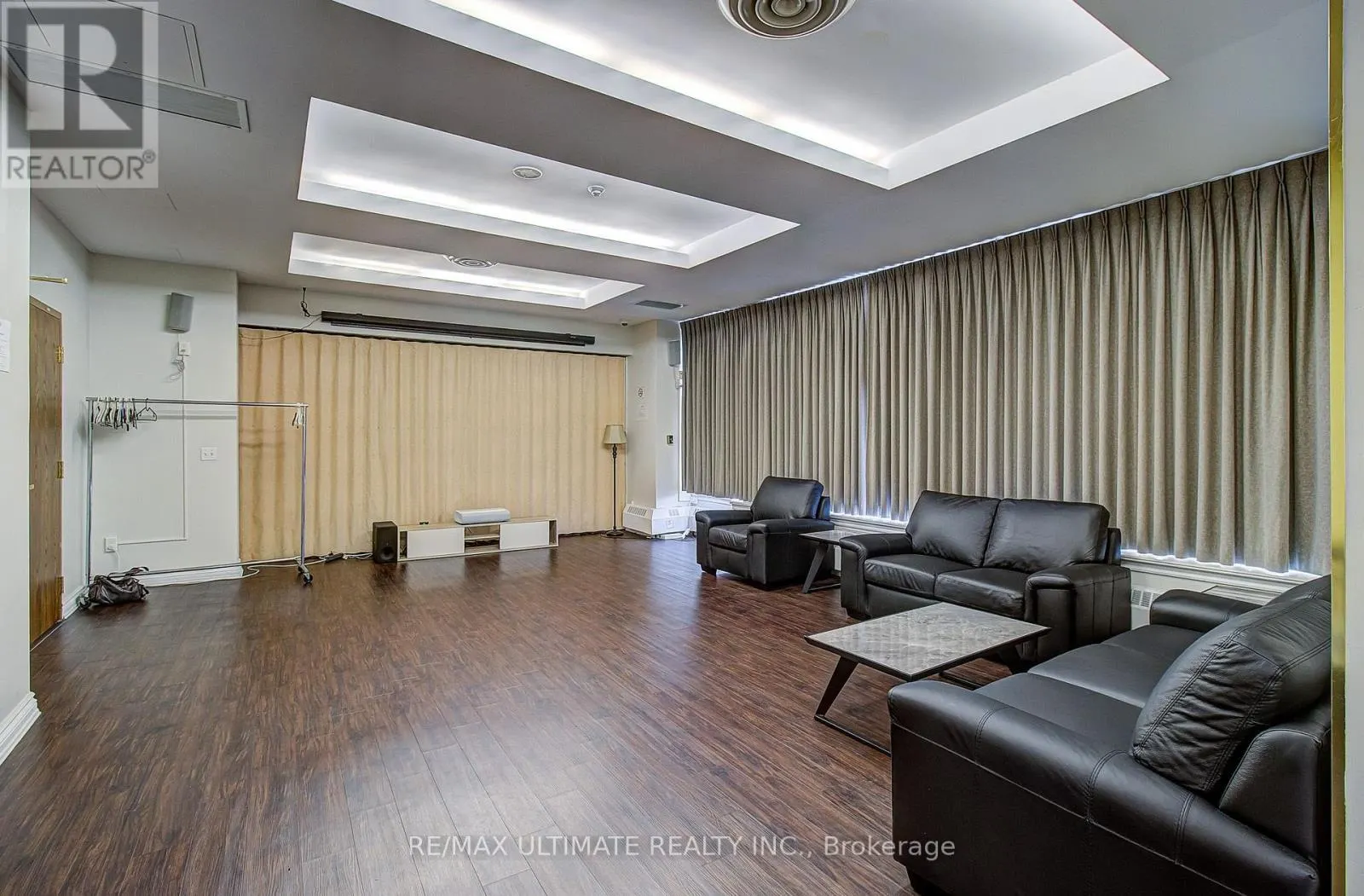 525 - 1700 EGLINTON AVENUE E