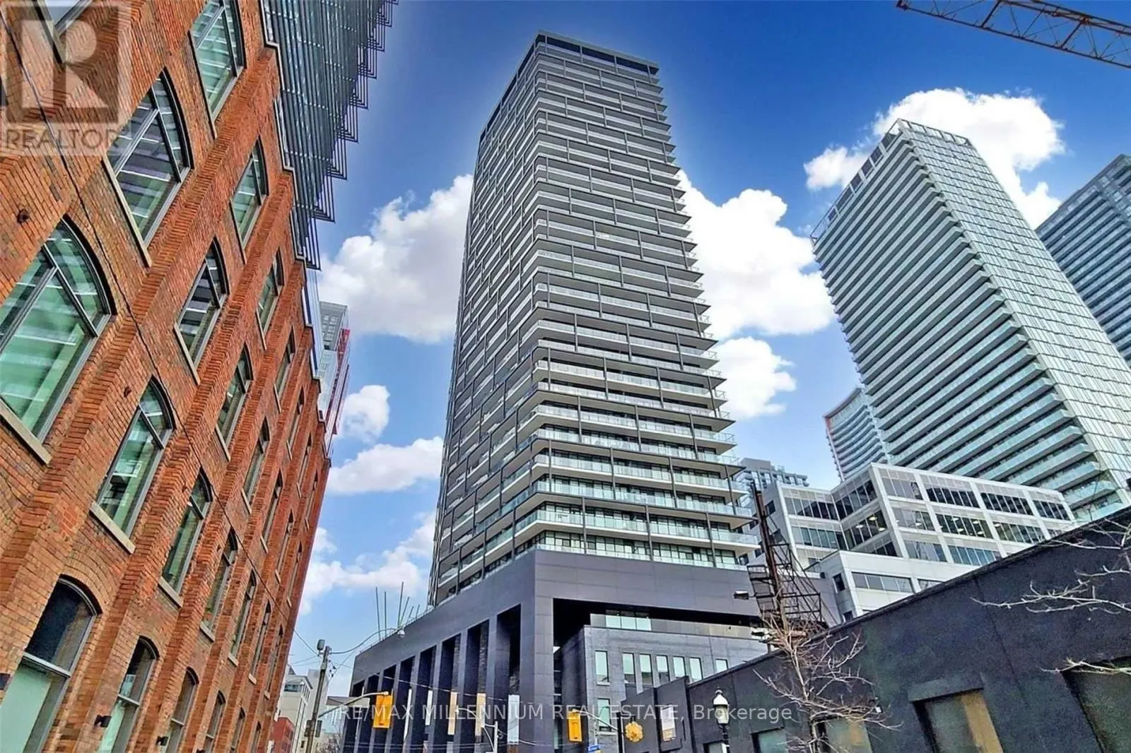 708 - 125 PETER STREET