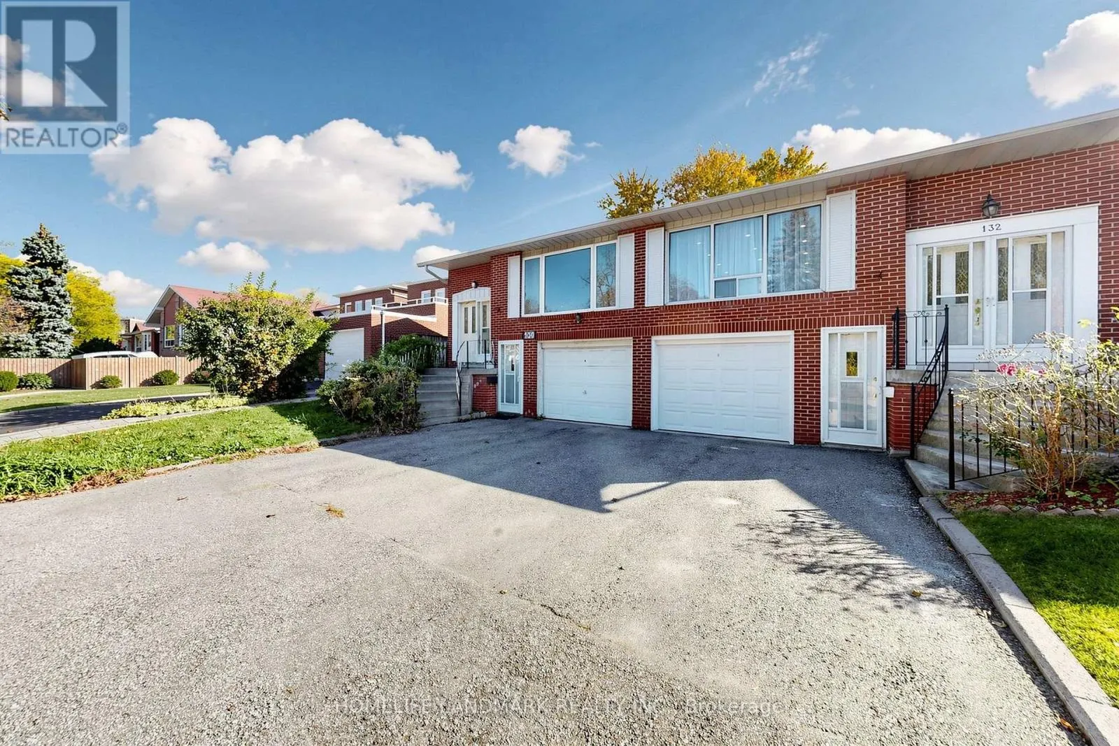 132 CHIPWOOD CRESCENT