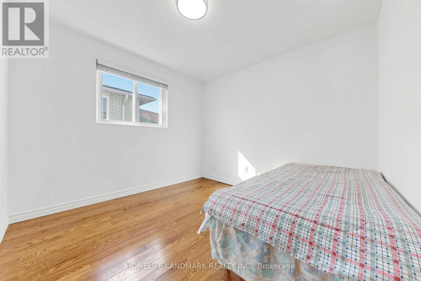 132 CHIPWOOD CRESCENT