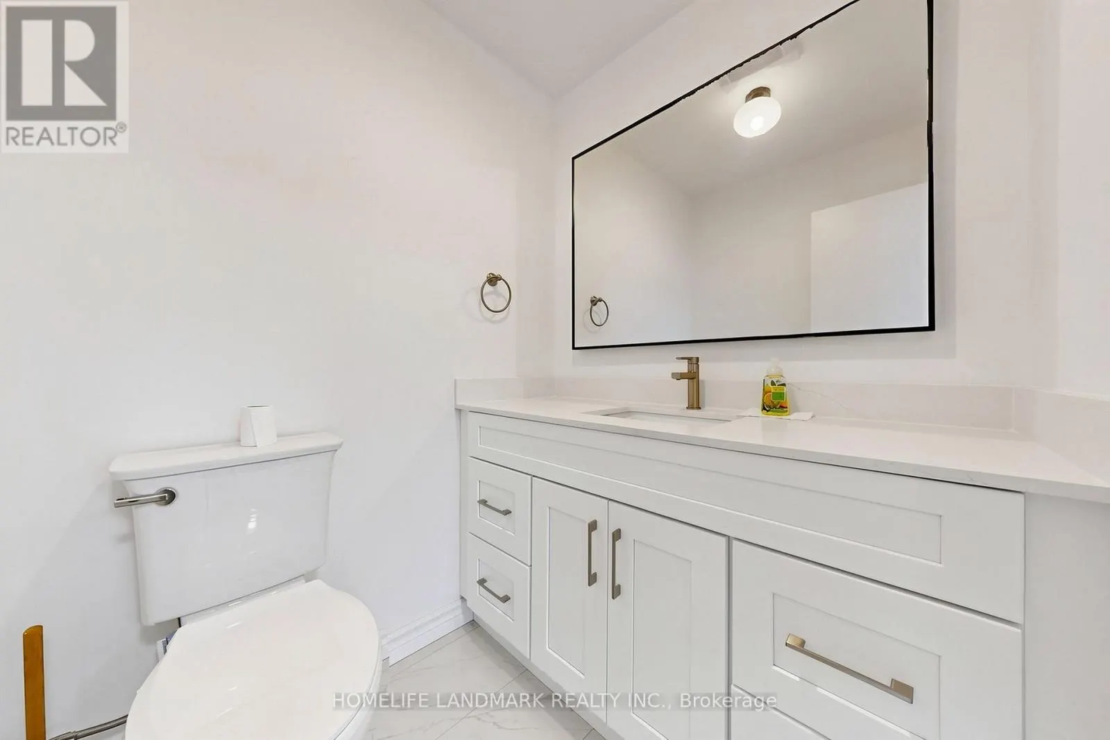 132 CHIPWOOD CRESCENT