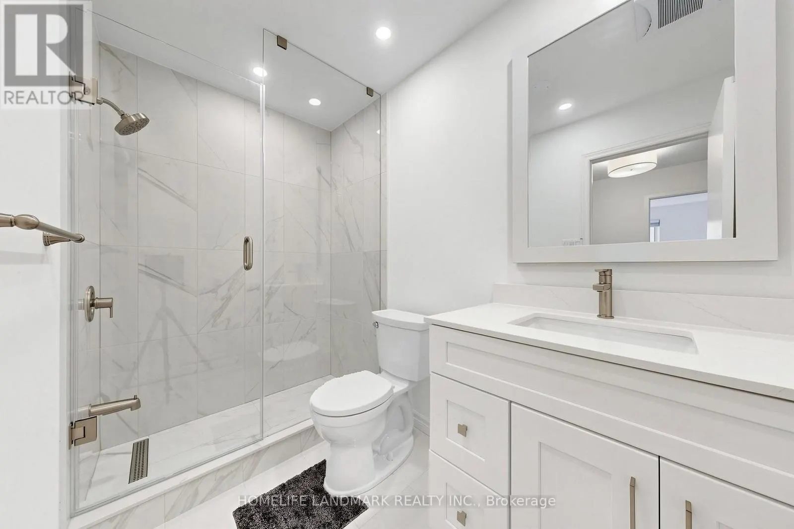 132 CHIPWOOD CRESCENT