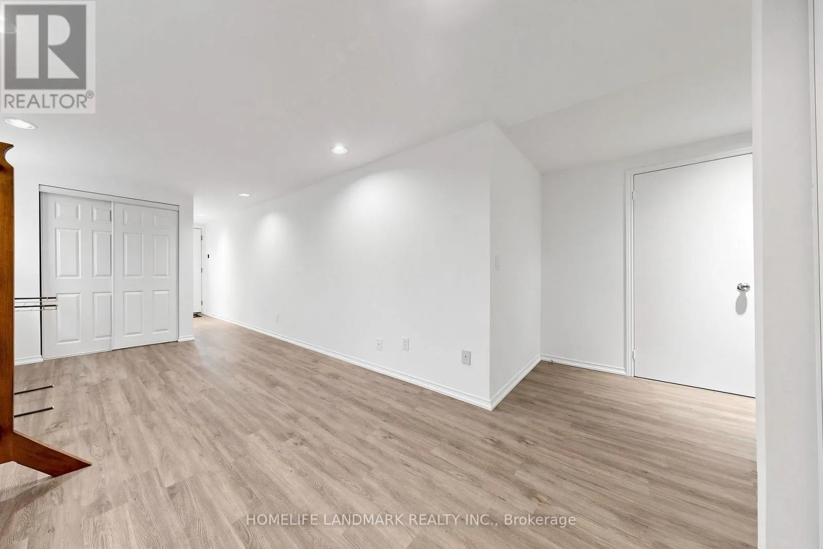 132 CHIPWOOD CRESCENT
