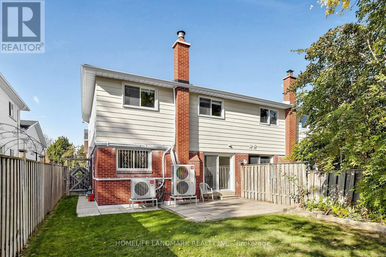 132 CHIPWOOD CRESCENT