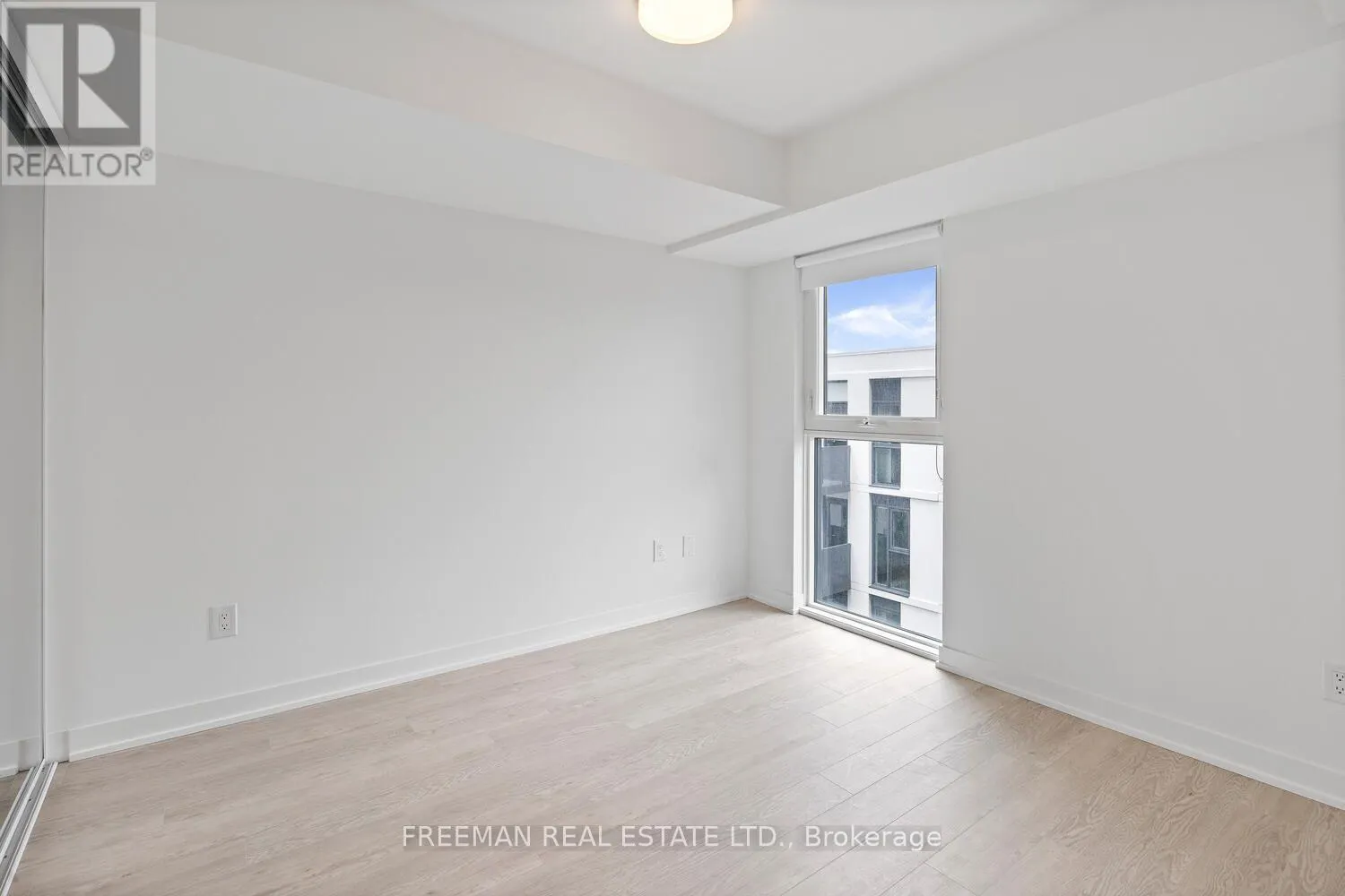 1008 - 480 WILSON AVENUE