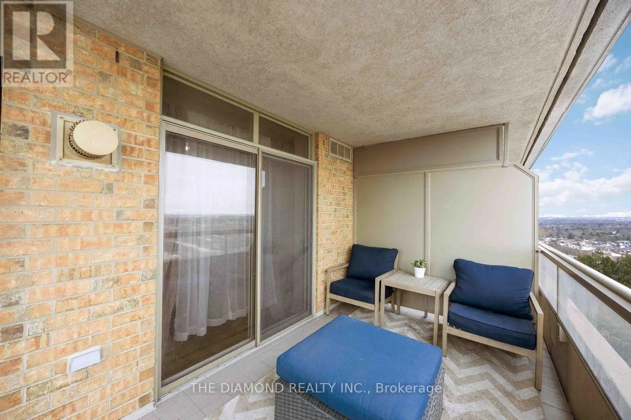 1111 - 89 SKYMARK DRIVE