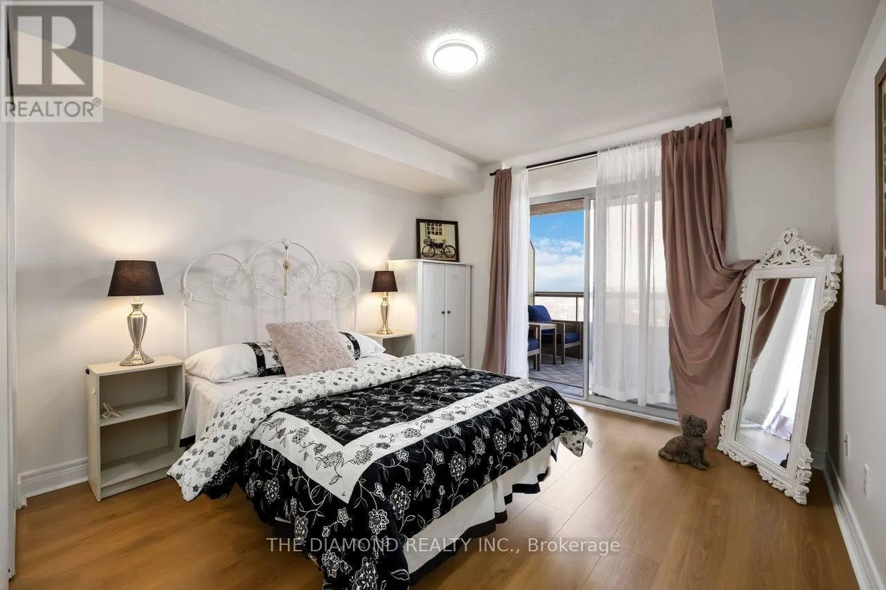 1111 - 89 SKYMARK DRIVE