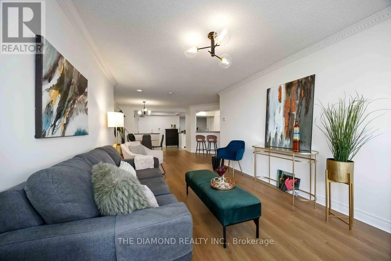 1111 - 89 SKYMARK DRIVE