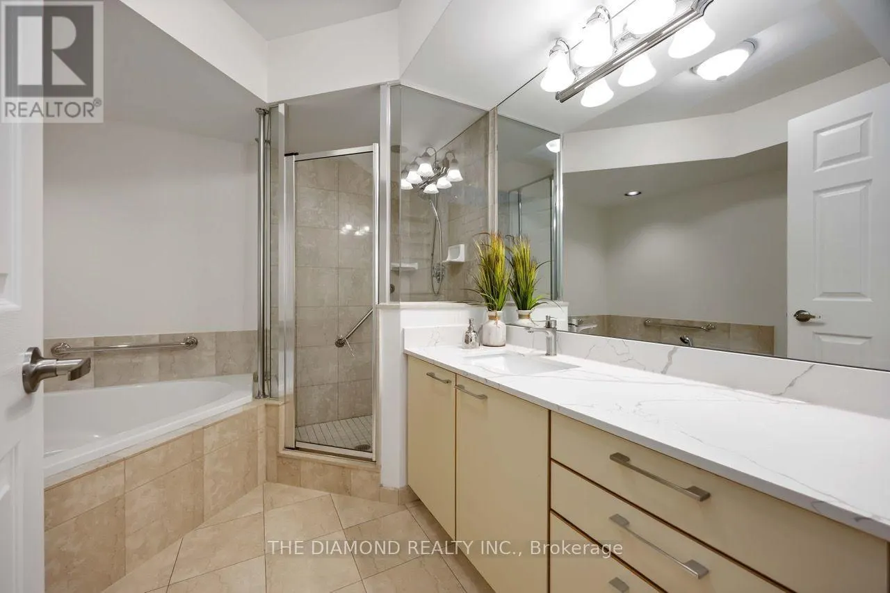1111 - 89 SKYMARK DRIVE
