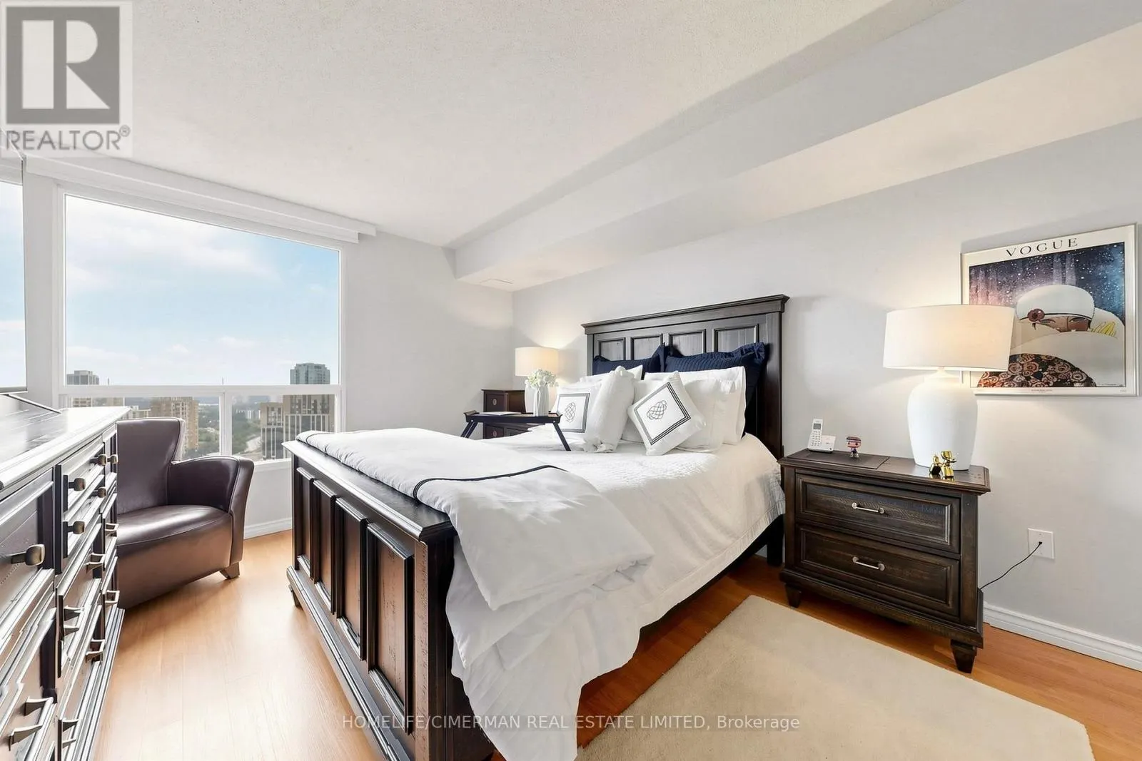 3302 - 5 CONCORDE PLACE