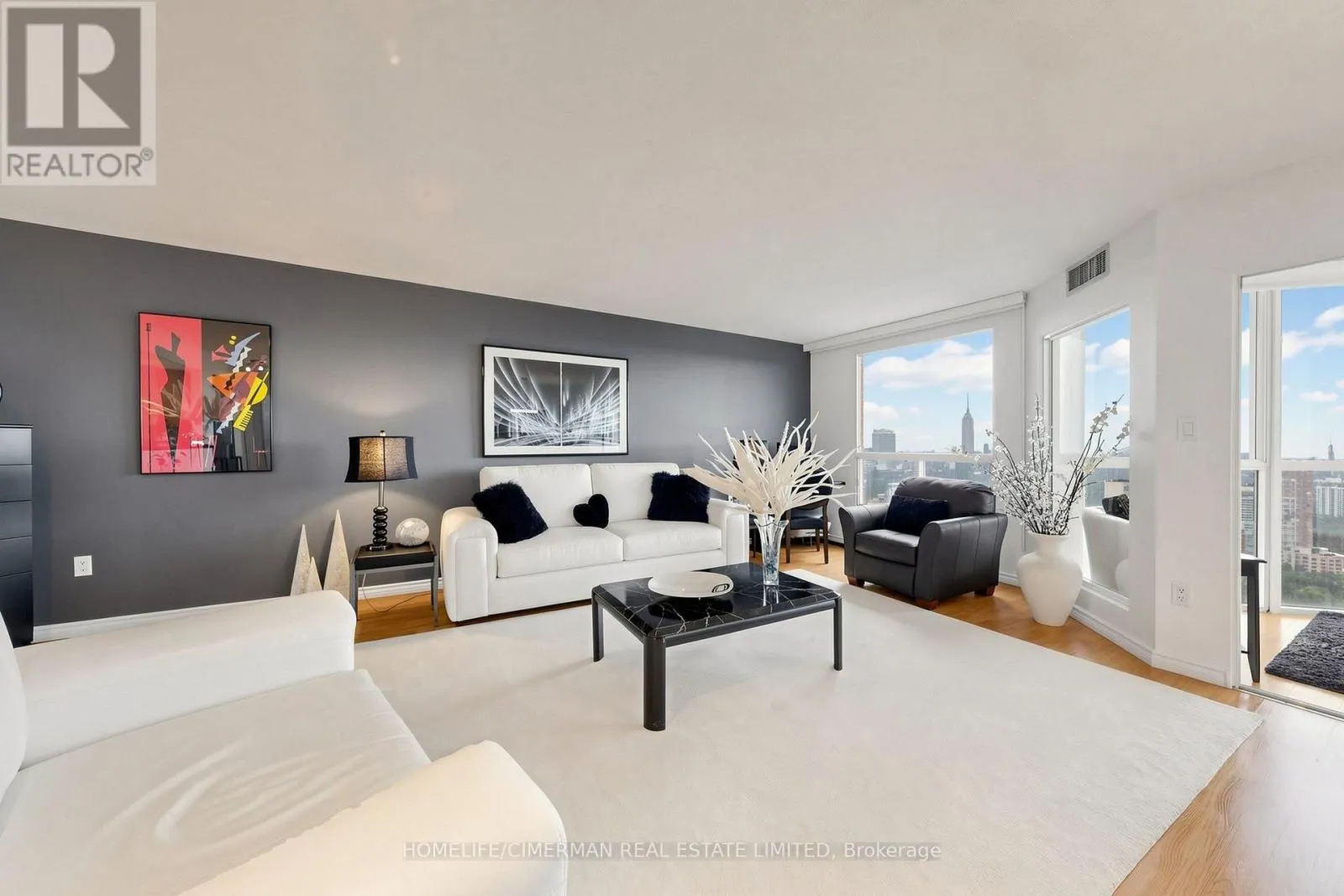 3302 - 5 CONCORDE PLACE