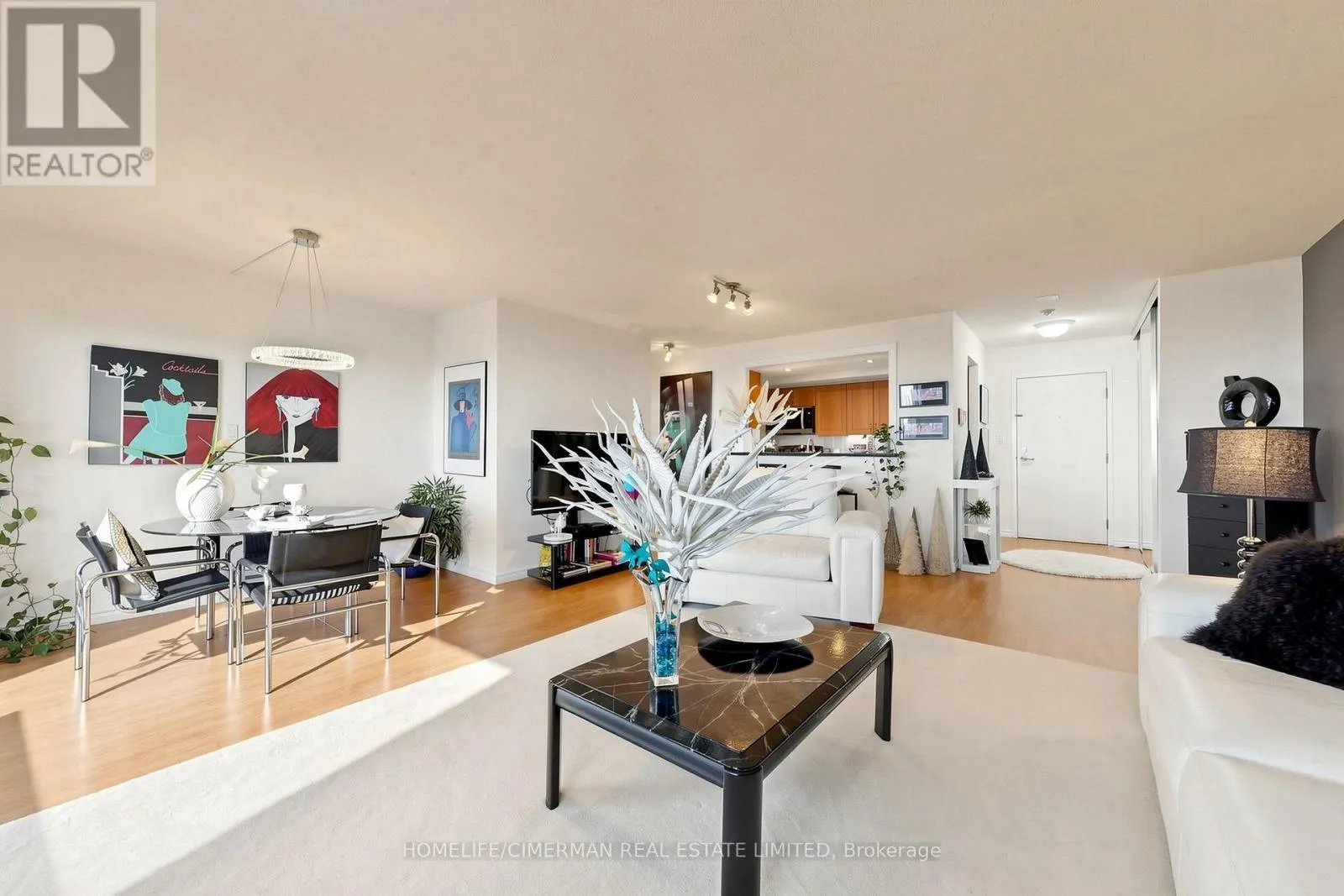 3302 - 5 CONCORDE PLACE