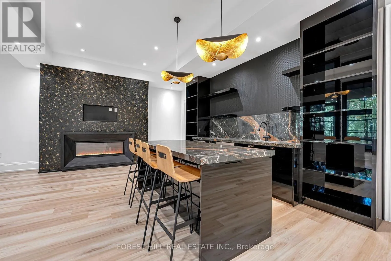 67 MONTRESSOR DRIVE